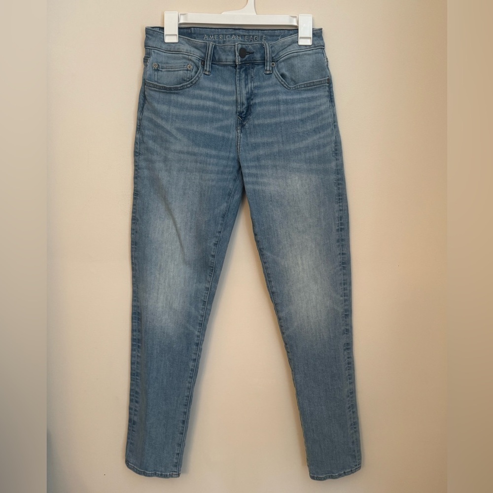 American Eagle Athletic Fit Jeans Men’s 28x32 Light Wash Airflex+ Stretch